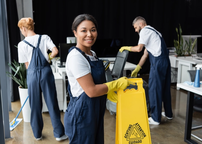 Pulizia uffici a Ravenna 48100